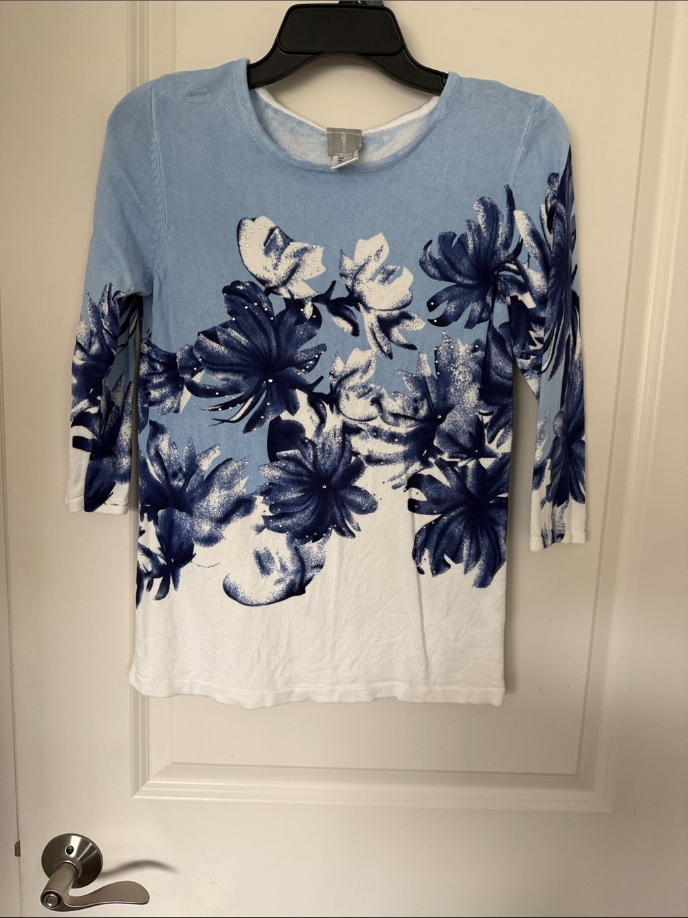 Women's Light Blue & White Floral Knit Pullover